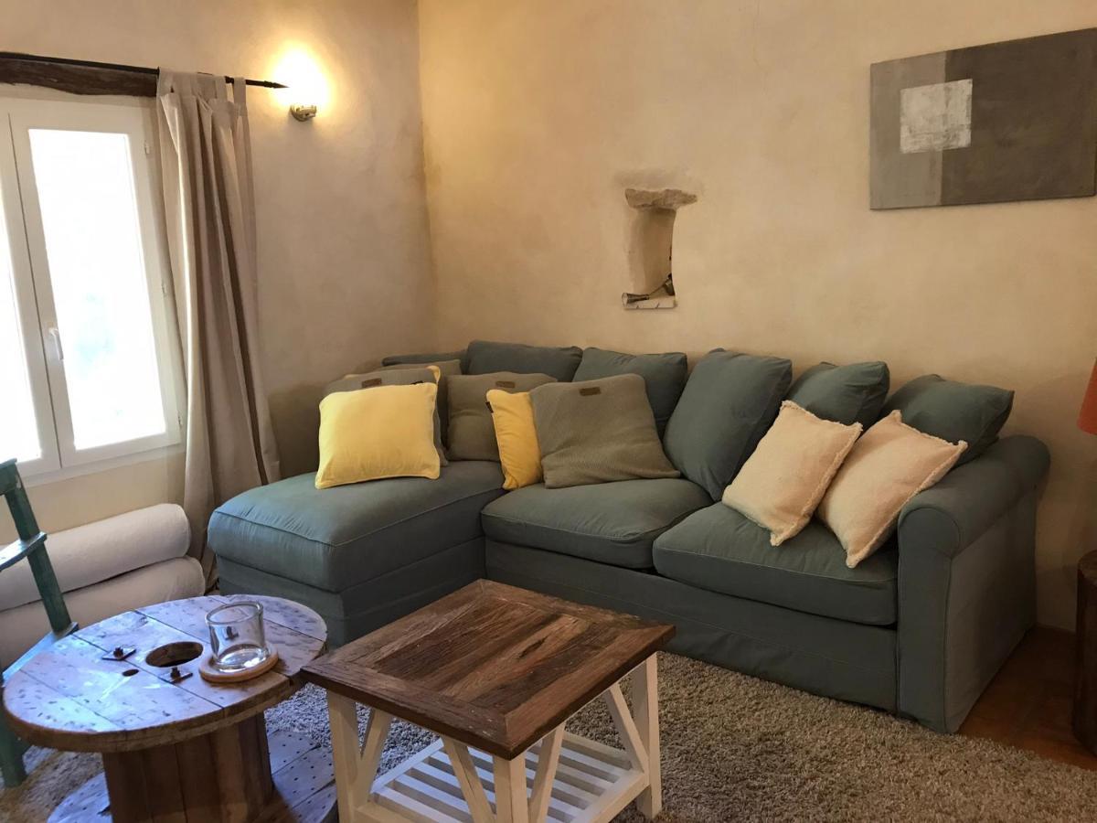 Les Gouts Et Les Couleurs Apart otel Cucuron Dış mekan fotoğraf